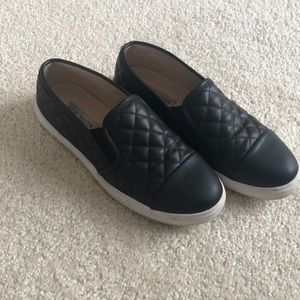 Steve Madden Slide Ons